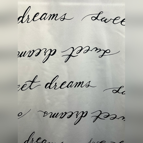 Victoria’s Secret  Soft Silky feel Pajama Button Down Top Size XS - Picture 9 of 11